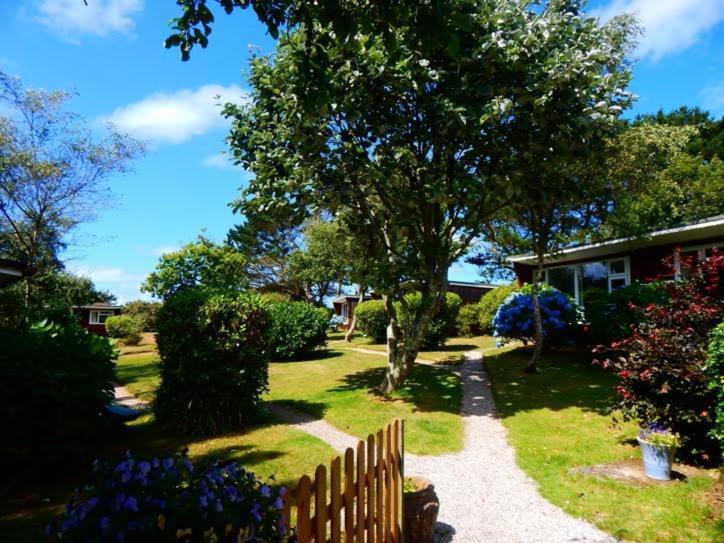 Mount Hawke Holiday Bungalows Porthtowan Buitenkant foto